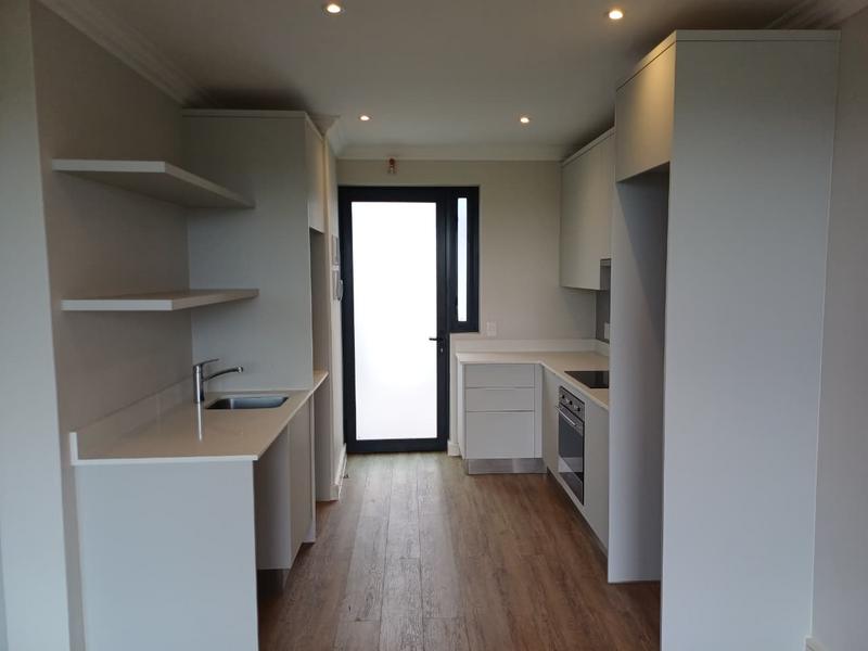 To Let 2 Bedroom Property for Rent in Somerset West Western Cape